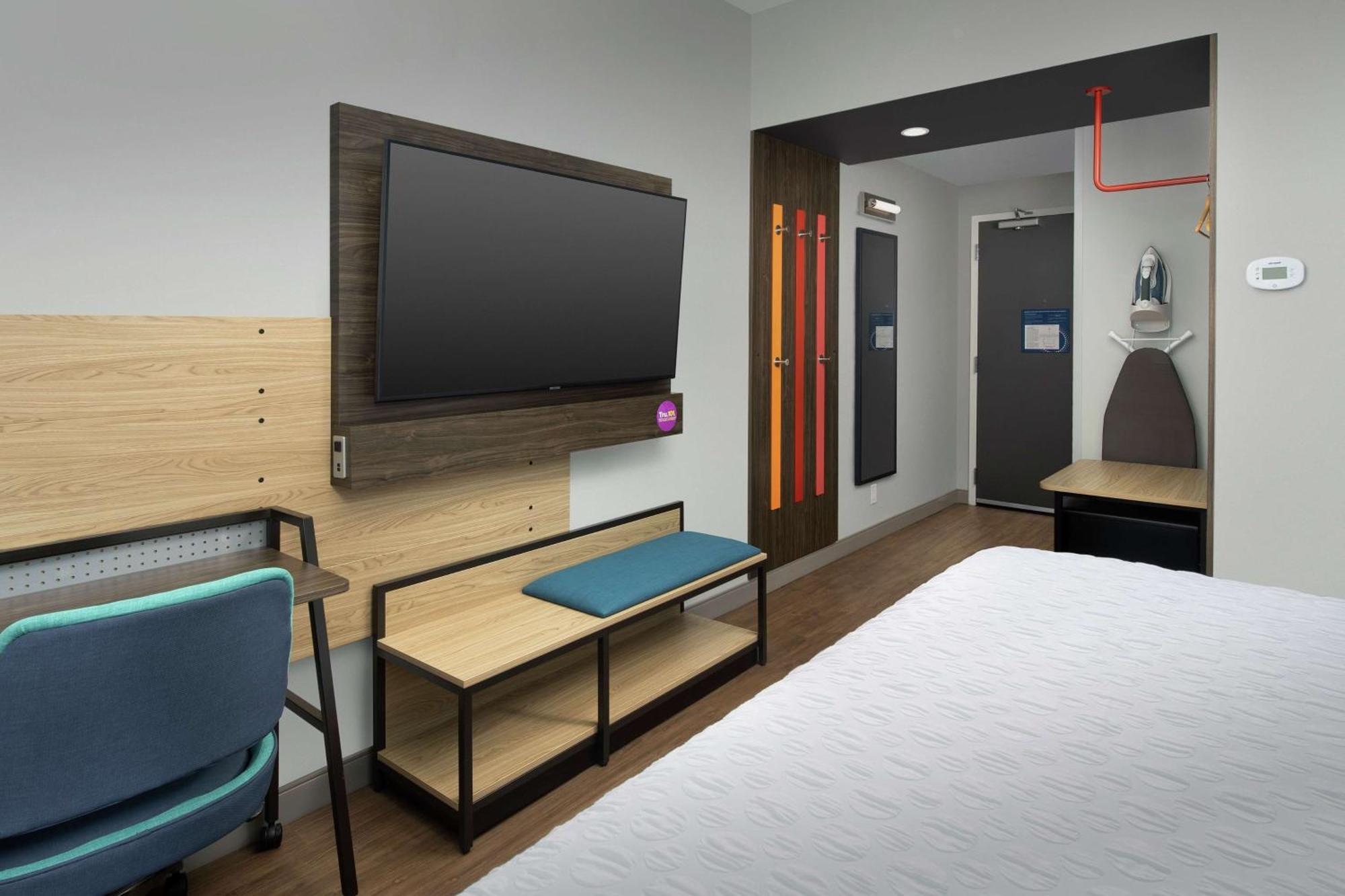 Tru By Hilton Lake City Esterno foto